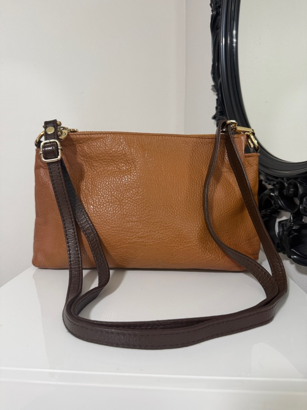 Valentina FINAL SALE ππΌππΌππΌππΌClassic Pebbled Leather Crossbody in tan leather ππ - Picture 3 of 13